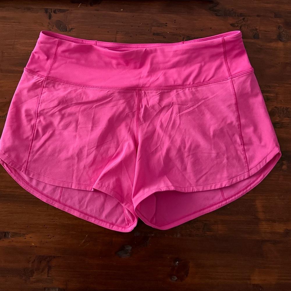 Women's Lululemon Speed Up Short *2.5" - Picture 2 of 3